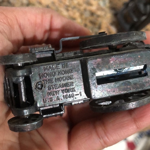 VTG Cast Iron Pencil Sharpener - Picture 6 of 9